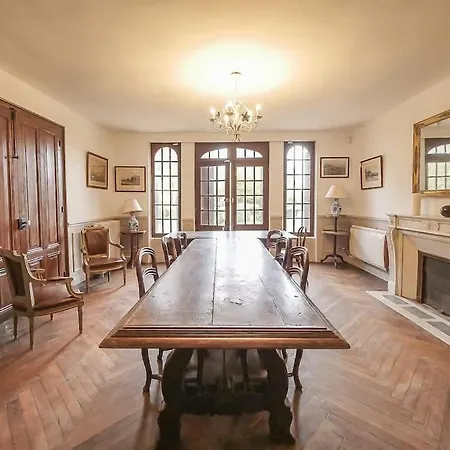 Апартаменты Le Haras Des Charmilles *