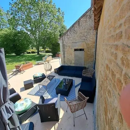 Le Haras Des Charmilles Апартаменты *