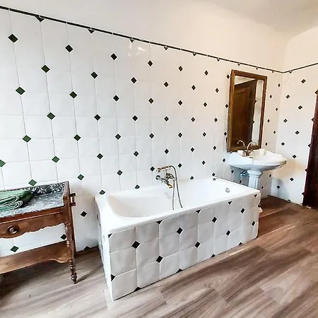 Le Haras Des Charmilles Апартаменты